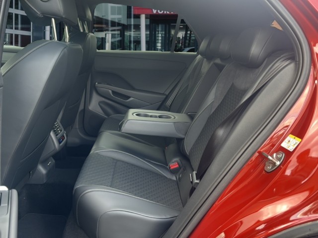 VOLKSWAGEN T-ROC 1.5 eTSI R-LINE BLACK STYLE TREKHAAK/ELEK-KLEP/CAMERA/ACC/STOELVERW, Vortkamp Enschede, Enschede