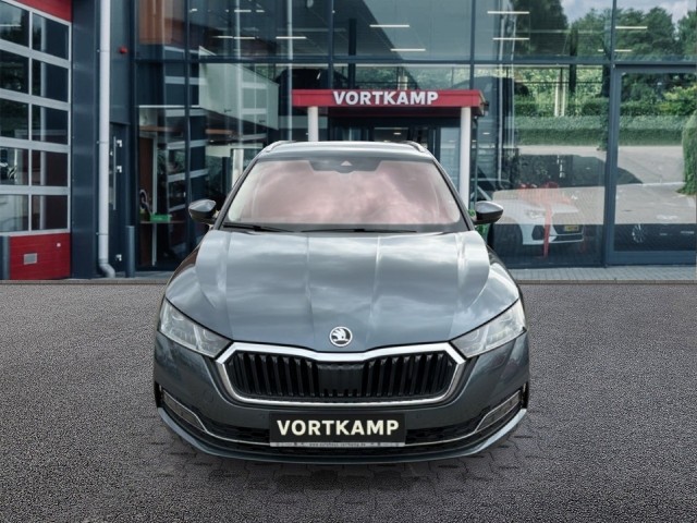SKODA OCTAVIA 1.4 TSI iV STYLE TREKHAAK/ELEK-KLEP/CAMERA/MEM/ACC/STOEL+STUURVERW, Vortkamp Enschede, Enschede
