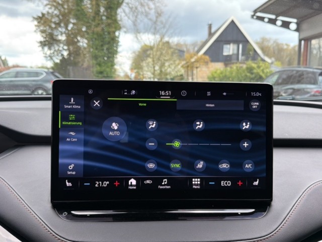 SKODA ENYAQ 80 150KW TREKHAAK/CAMERA/ELEK-KLEP/ACC/LEDER/MEM/STOEL+STUURVERW, Vortkamp Enschede, Enschede