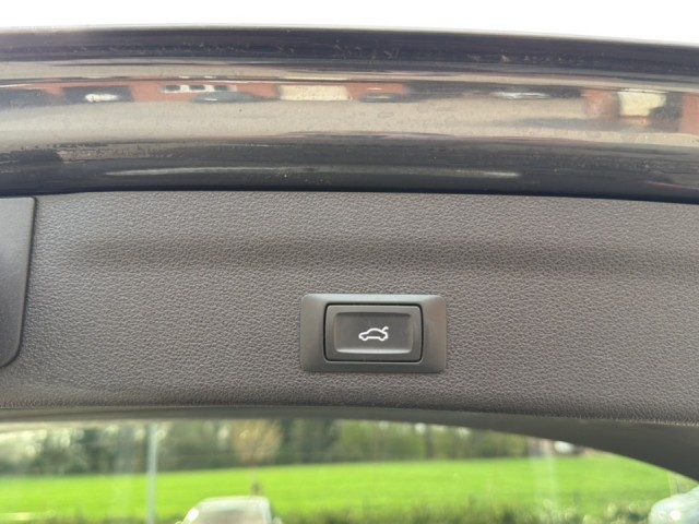 AUDI A6 2.0 TDI SPORT TREKHAAK/CAMERA/ELEK-KLEP/CRUISE/STOELVERW, Vortkamp Enschede, Enschede