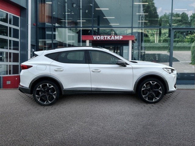 CUPRA FORMENTOR 1.4 TSI E-HYBRID VZ PERFORMANCE BUCKET-SEATS/TREKHAAK/CAMERA/ELEK-KLEP/STOELVERW, Vortkamp Enschede, Enschede