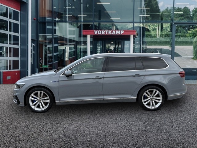 VOLKSWAGEN PASSAT VARIANT 1.5 TSI GTE TREKHAAK/CAMERA/ACC/IQ-LIGHTS/DIG-DASH/, Vortkamp Enschede, Enschede