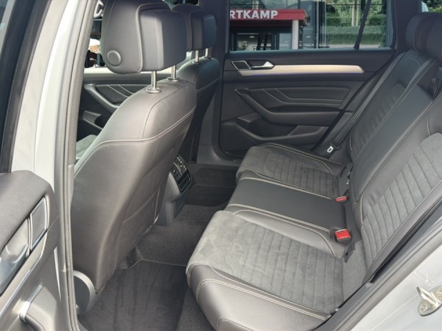 VOLKSWAGEN PASSAT VARIANT 1.5 TSI GTE TREKHAAK/CAMERA/ACC/IQ-LIGHTS/DIG-DASH/, Vortkamp Enschede, Enschede