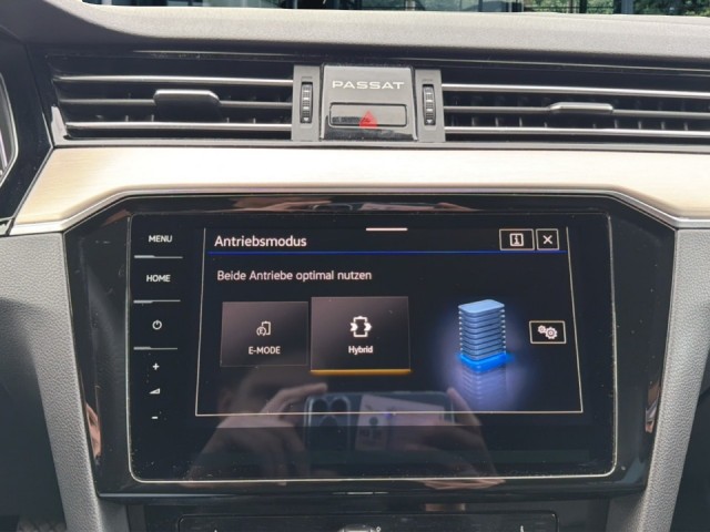 VOLKSWAGEN PASSAT VARIANT 1.5 TSI GTE TREKHAAK/CAMERA/ACC/IQ-LIGHTS/DIG-DASH/, Vortkamp Enschede, Enschede