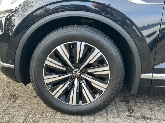 VOLKSWAGEN TOUAREG 3.0 TSI E-HYBRID 4MOTION TREKHAAK/PANO-DAK/ELEK-KLEP/360CAM/LEDER/ACC/STOELVERW, Vortkamp Enschede, Enschede
