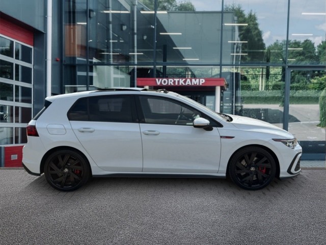 VOLKSWAGEN GOLF 2.0 TSI GTI PANO-DAK/HARMAN-KARDON/PDC/HUD/ACC/Q/STOEL+STUURVERW, Vortkamp Enschede, Enschede