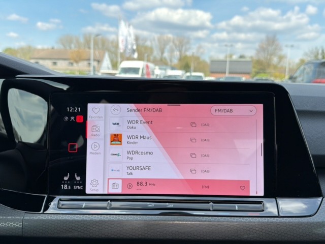 VOLKSWAGEN GOLF 2.0 TSI GTI PANO-DAK/HARMAN-KARDON/PDC/HUD/ACC/Q/STOEL+STUURVERW, Vortkamp Enschede, Enschede