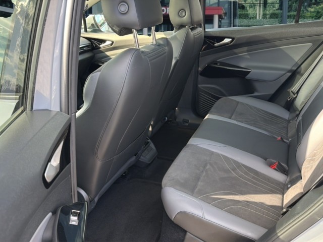 VOLKSWAGEN ID.5 PRO PERFORMANCE 150 KW GLAZEN-DAK/ELEK-KLEP/360CAM/ACC/MEM/STOELVERW, Vortkamp Enschede, Enschede