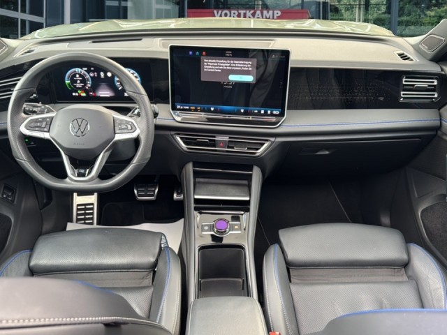 VOLKSWAGEN TIGUAN 1.5 TSI HYBRID R-LINE TREKHAAK/PANO-DAK/ELEK-KLEP/360CAM/ACC/HK/MEM/STOELVERW, Vortkamp Enschede, Enschede