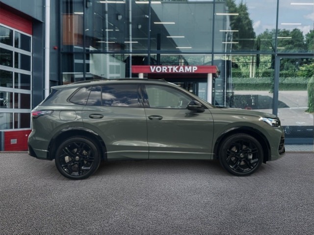 VOLKSWAGEN TIGUAN 1.5 TSI HYBRID R-LINE TREKHAAK/PANO-DAK/ELEK-KLEP/360CAM/ACC/HK/MEM/STOELVERW, Vortkamp Enschede, Enschede