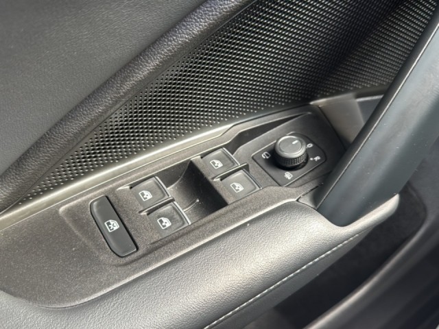 VOLKSWAGEN TIGUAN 1.5 TSI HYBRID R-LINE TREKHAAK/PANO-DAK/ELEK-KLEP/360CAM/ACC/HK/MEM/STOELVERW, Vortkamp Enschede, Enschede