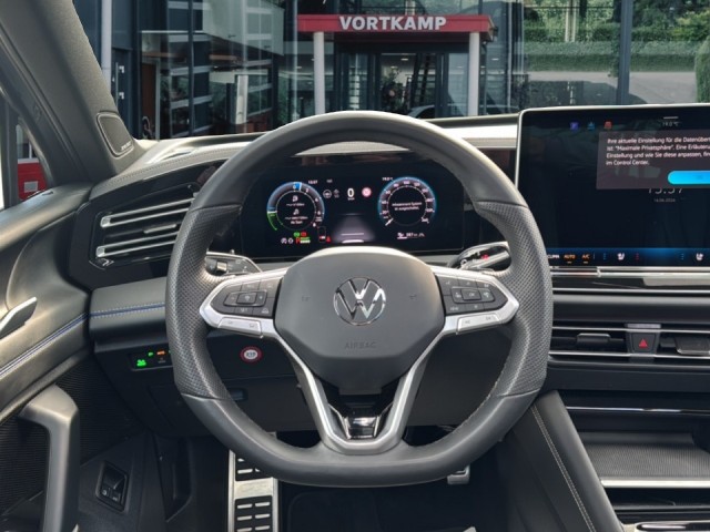 VOLKSWAGEN TIGUAN 1.5 TSI HYBRID R-LINE TREKHAAK/PANO-DAK/ELEK-KLEP/360CAM/ACC/HK/MEM/STOELVERW, Vortkamp Enschede, Enschede