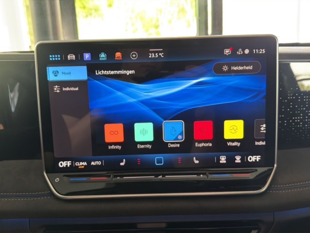 VOLKSWAGEN TIGUAN 1.5 eTSI R-LINE TREKHAAK/PANO-DAK/ELEK-KLEP/CAMERA/ACC/HUD/STOEL+STUURVERW, Vortkamp Enschede, Enschede