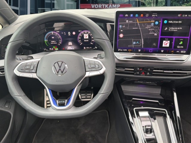 VOLKSWAGEN GOLF 1.5 TSI GTE PANO-DAK/360CAM/LEDER/MEM/ACC/IQ/STANDKACHEL/STOEL+STUURVERW, Vortkamp Enschede, Enschede