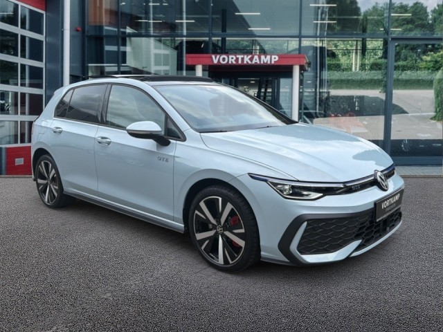 VOLKSWAGEN GOLF 1.5 TSI GTE PANO-DAK/360CAM/LEDER/MEM/ACC/IQ/STANDKACHEL/STOEL+STUURVERW, Vortkamp Enschede, Enschede