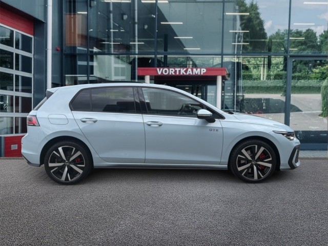 VOLKSWAGEN GOLF 1.5 TSI GTE PANO-DAK/360CAM/LEDER/MEM/ACC/IQ/STANDKACHEL/STOEL+STUURVERW, Vortkamp Enschede, Enschede