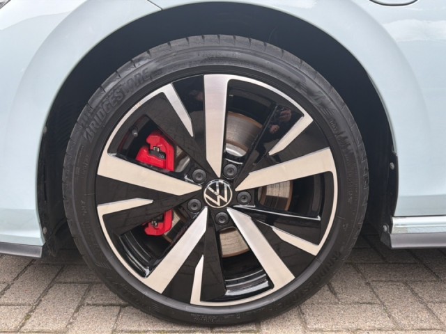 VOLKSWAGEN GOLF 1.5 TSI GTE PANO-DAK/360CAM/LEDER/MEM/ACC/IQ/STANDKACHEL/STOEL+STUURVERW, Vortkamp Enschede, Enschede