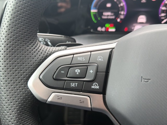 VOLKSWAGEN GOLF 1.5 TSI GTE PANO-DAK/360CAM/LEDER/MEM/ACC/IQ/STANDKACHEL/STOEL+STUURVERW, Vortkamp Enschede, Enschede