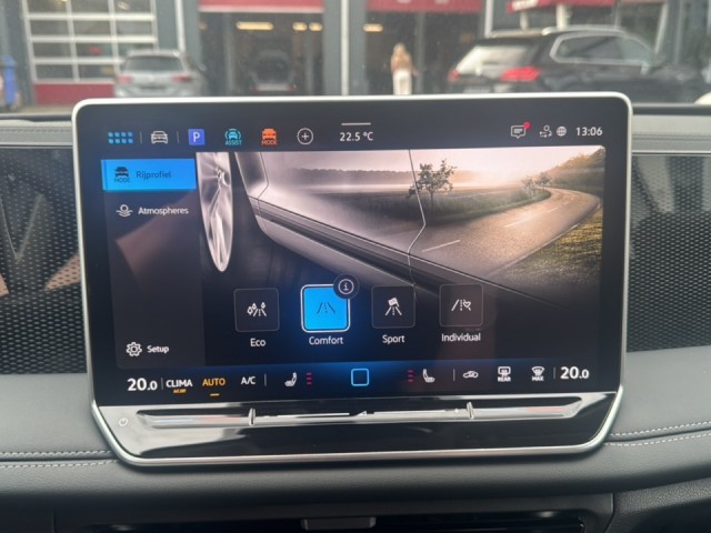 VOLKSWAGEN TIGUAN 1.5 eTSI LIFE TREKHAAK/ELEK-KLEP/CAMERA/ACC/STOEL+STUURVERW/CARPLAY, Vortkamp Enschede, Enschede