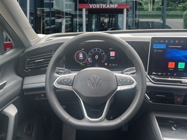 VOLKSWAGEN TIGUAN 1.5 eTSI LIFE TREKHAAK/ELEK-KLEP/CAMERA/ACC/STOEL+STUURVERW/CARPLAY, Vortkamp Enschede, Enschede