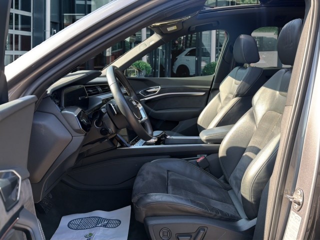 AUDI E-TRON 50 QUATTRO ADVANCED TREKHAAK/PANO-DAK/ELEK-KLEP/CAMERA/HUD/MEM/B&O/ACC, Vortkamp Enschede, Enschede