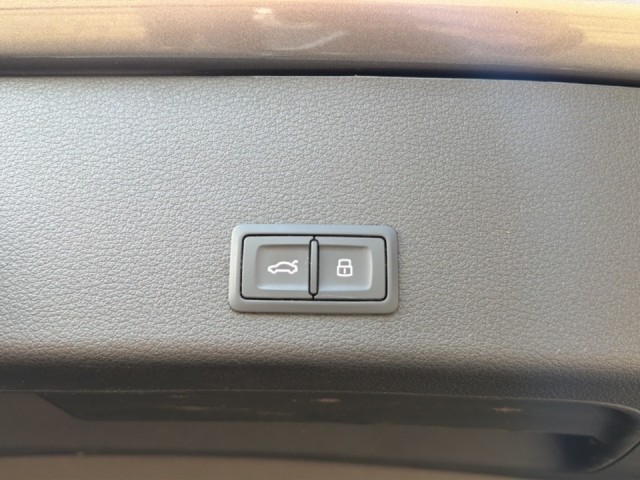 AUDI E-TRON 50 QUATTRO ADVANCED TREKHAAK/PANO-DAK/ELEK-KLEP/CAMERA/HUD/MEM/B&O/ACC, Vortkamp Enschede, Enschede