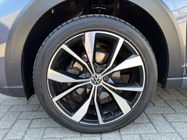 VOLKSWAGEN TAIGO 1.0 TSI R-LINE PANO-DAK/CAMERA/ACC/IQ/STOELVERW/NAVI/CARPLAY, Vortkamp Enschede, Enschede
