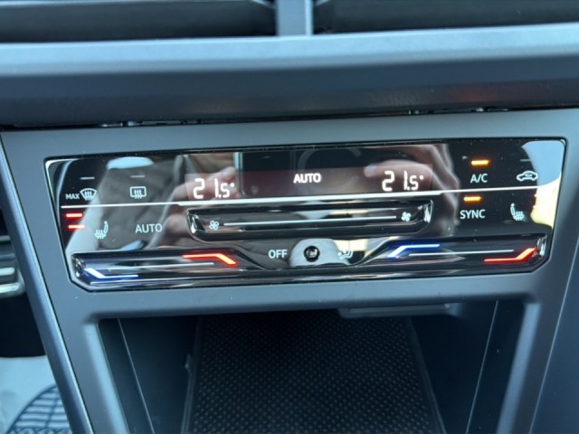 VOLKSWAGEN TAIGO 1.0 TSI R-LINE PANO-DAK/CAMERA/ACC/IQ/STOELVERW/NAVI/CARPLAY, Vortkamp Enschede, Enschede