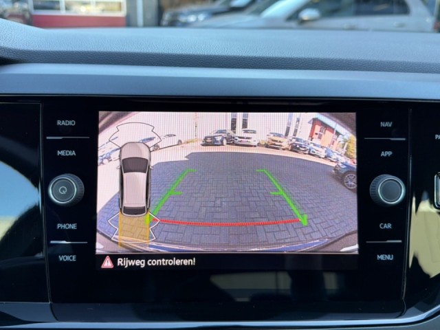 VOLKSWAGEN TAIGO 1.0 TSI R-LINE PANO-DAK/CAMERA/ACC/IQ/STOELVERW/NAVI/CARPLAY, Vortkamp Enschede, Enschede