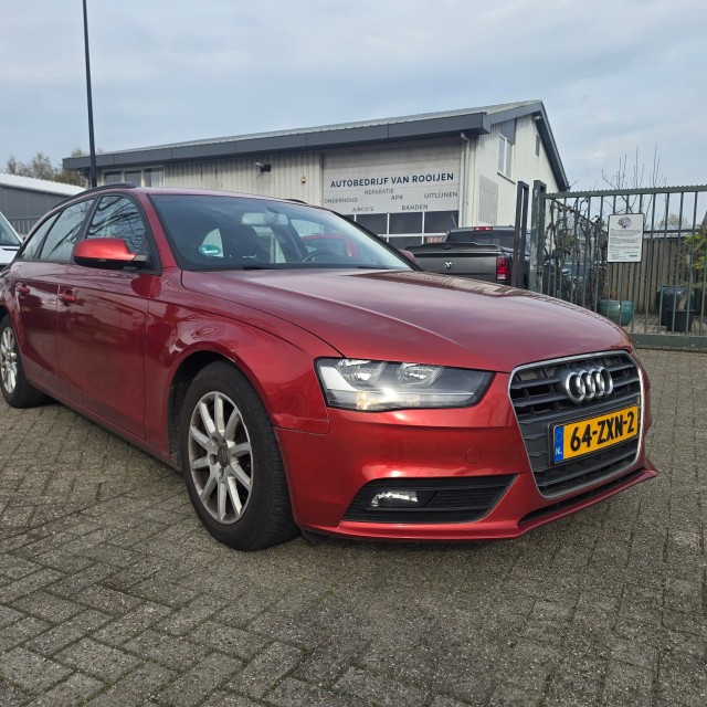 AUDI A4  AVANT 2.0TDIe 100KW PRO LINE BUSINESS, van Rooijen Automotive, Hazerswoude Dorp