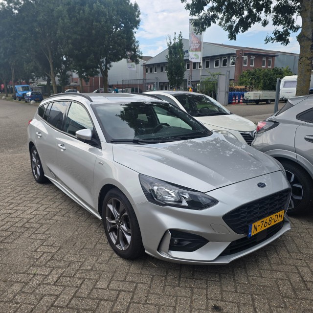 FORD FOCUS 1.0 EcoBo Hybrid 125pk ST-Line Bus Wagon, van Rooijen Automotive, Hazerswoude Dorp