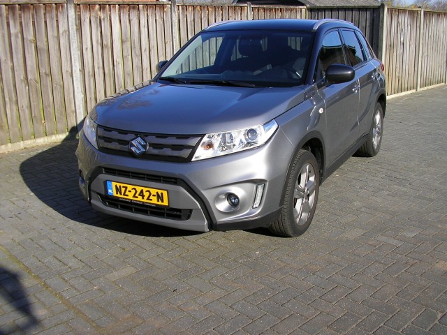 SUZUKI VITARA 1.6 Exclusive NAVI CLIMA STOELVERW NL-AUTO, Autobedrijf Kroezen, Tubbergen
