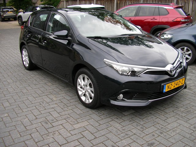 TOYOTA AURIS 1.2T Aspiration CLIMA NAVI NL-AUTO DEALERAUTO, Autobedrijf Kroezen, Tubbergen