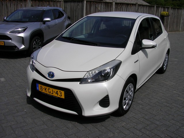 TOYOTA YARIS 1.5 Full Hybrid Asp. CLIMA CAMERA NL-AUTO, Autobedrijf Kroezen, Tubbergen