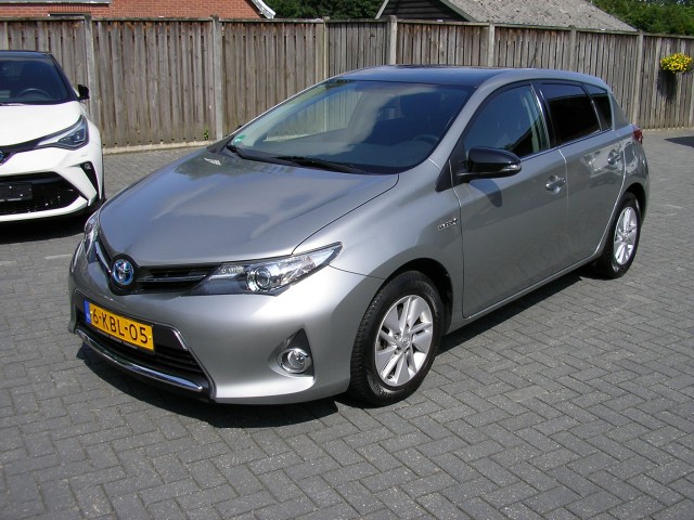 TOYOTA AURIS 1.8 Hybrid Asp. CLIMA NAVI NL-AUTO, Autobedrijf Kroezen, Tubbergen