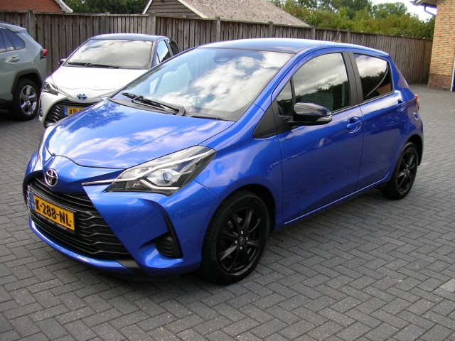 TOYOTA YARIS 1.0 VVT-i Comfort AIRCO CENTRAAL SPORTVELGEN, Autobedrijf Kroezen, Tubbergen
