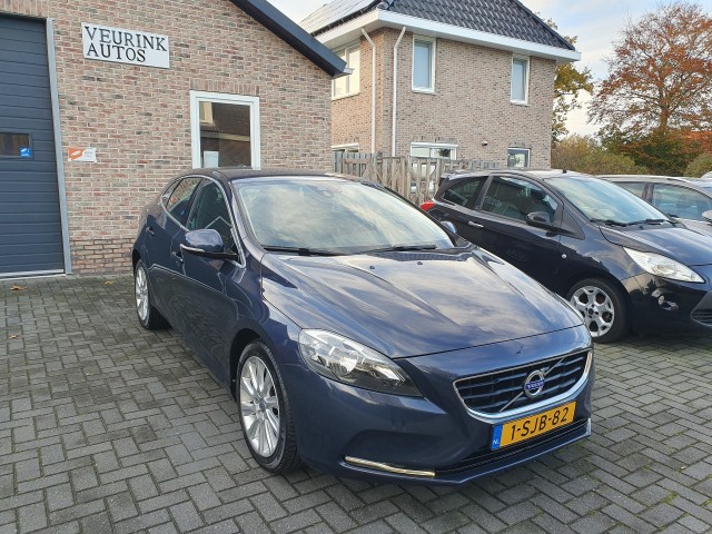 VOLVO V40 1.6 D2 Momentum Luxe Uit.V., Veurink Auto's, Dalfsen