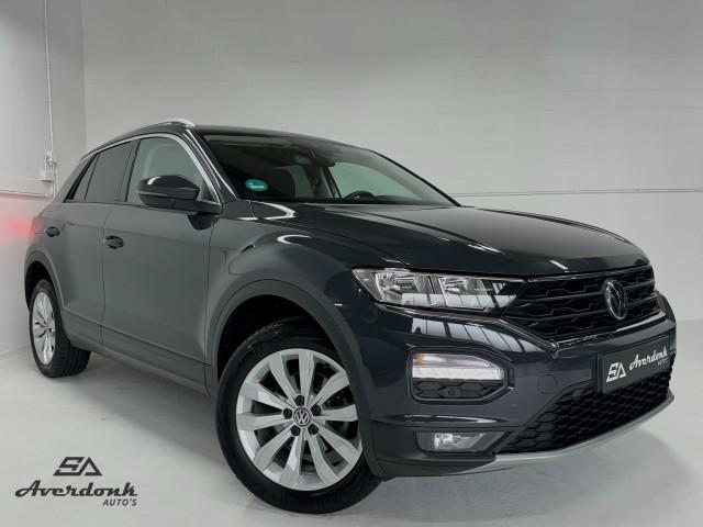 VOLKSWAGEN T-ROC TSI 116PK STYLE *NAP/Stoelv/Cam*, Averdonk Auto's, Haaksbergen