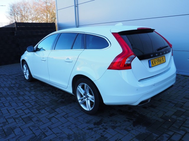 VOLVO V60 2.4 D5 TWIN ENGINE LEASE EDITION AUTOMAAT Dealer Inruilauto's.nl, 9663 AW Nieuwe Pekela