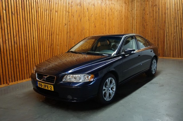 VOLVO S60 2.4 DRIVERS EDITION AUTOMAAT / YOUNGTIMER/ TOPSTAAT!, Dealer Inruilauto's.nl, Nieuwe Pekela