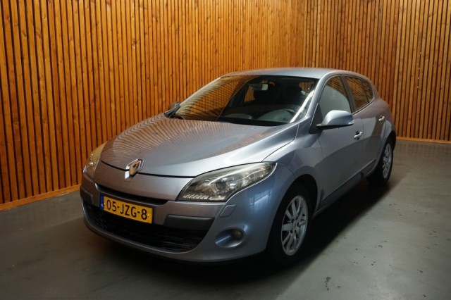RENAULT MEGANE HB 1.6 EXPRESSION/ AIRCO, Dealer Inruilauto's.nl, Nieuwe Pekela