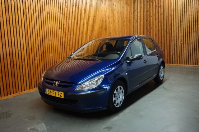 PEUGEOT 307
