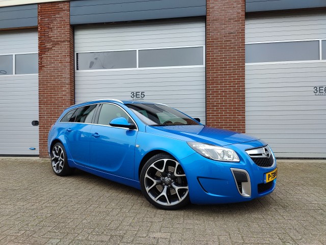 OPEL INSIGNIA 2.8T 4x4 OPC, Eupol Auto's, Kerkenveld