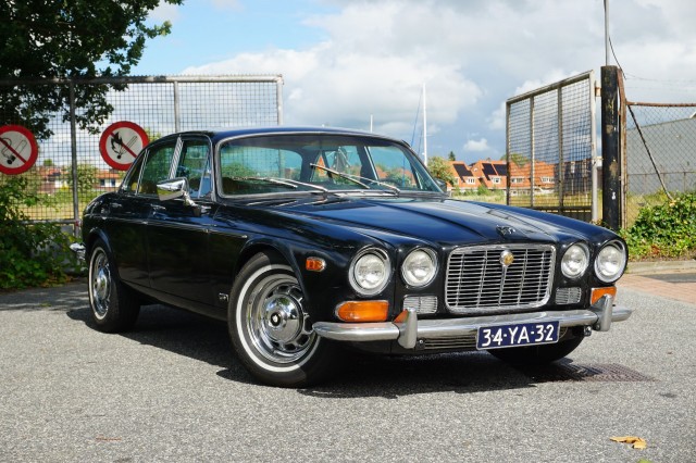 JAGUAR XJ 4.2 DE LUXE AUT., Car and Bike, Meppel