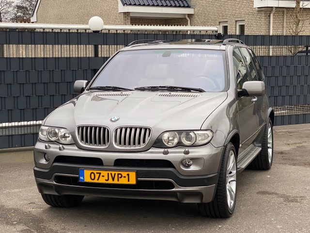 BMW X5 4.8is Panoramadak, Youngtimer, Kuma Motor Cars BV, Nieuw Vennep