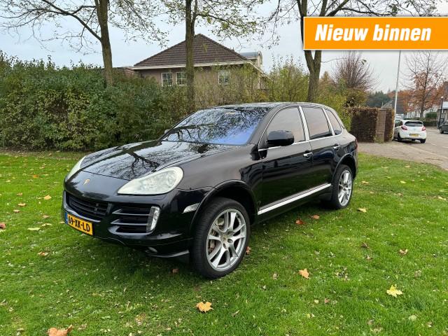 Porsche Cayenne - 4.8 V8 - nederlandse auto - panoramadak  - in nieuwstaat - young