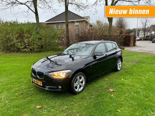 Bmw 1-serie - 116 I  5 drs automaat - navigatie - ecc