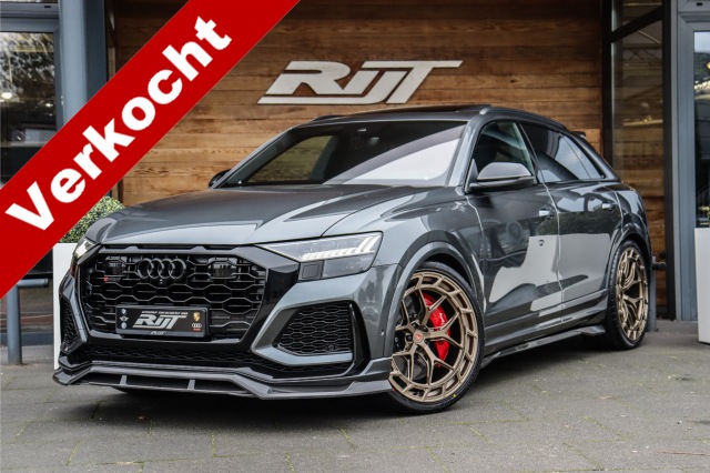 AUDI RSQ8