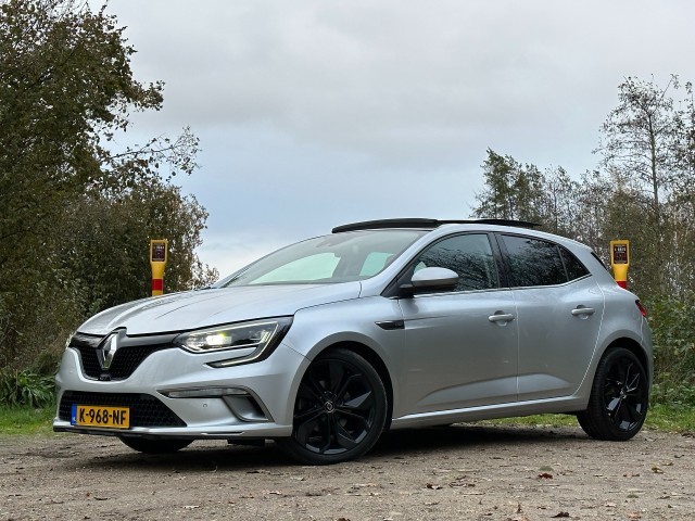 RENAULT MEGANE 1.3 TCe GT-Line 140 pk BOSE PANO ACC CAMERA, Van den Noort Automotive, Haaren