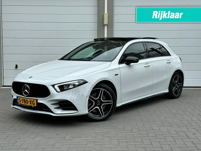 MERCEDES-BENZ A-KLASSE A250 e Premium Plus AMG Hybride Pano Sfeer Widescreen, Van den Noort Automotive, Haaren